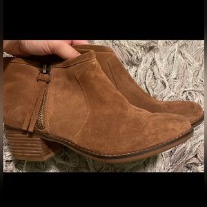 Suede heeled boots